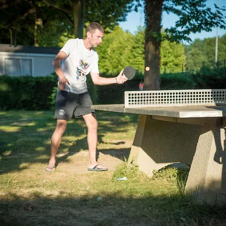 Camping Les Rives De L'Adour مكان تخييم